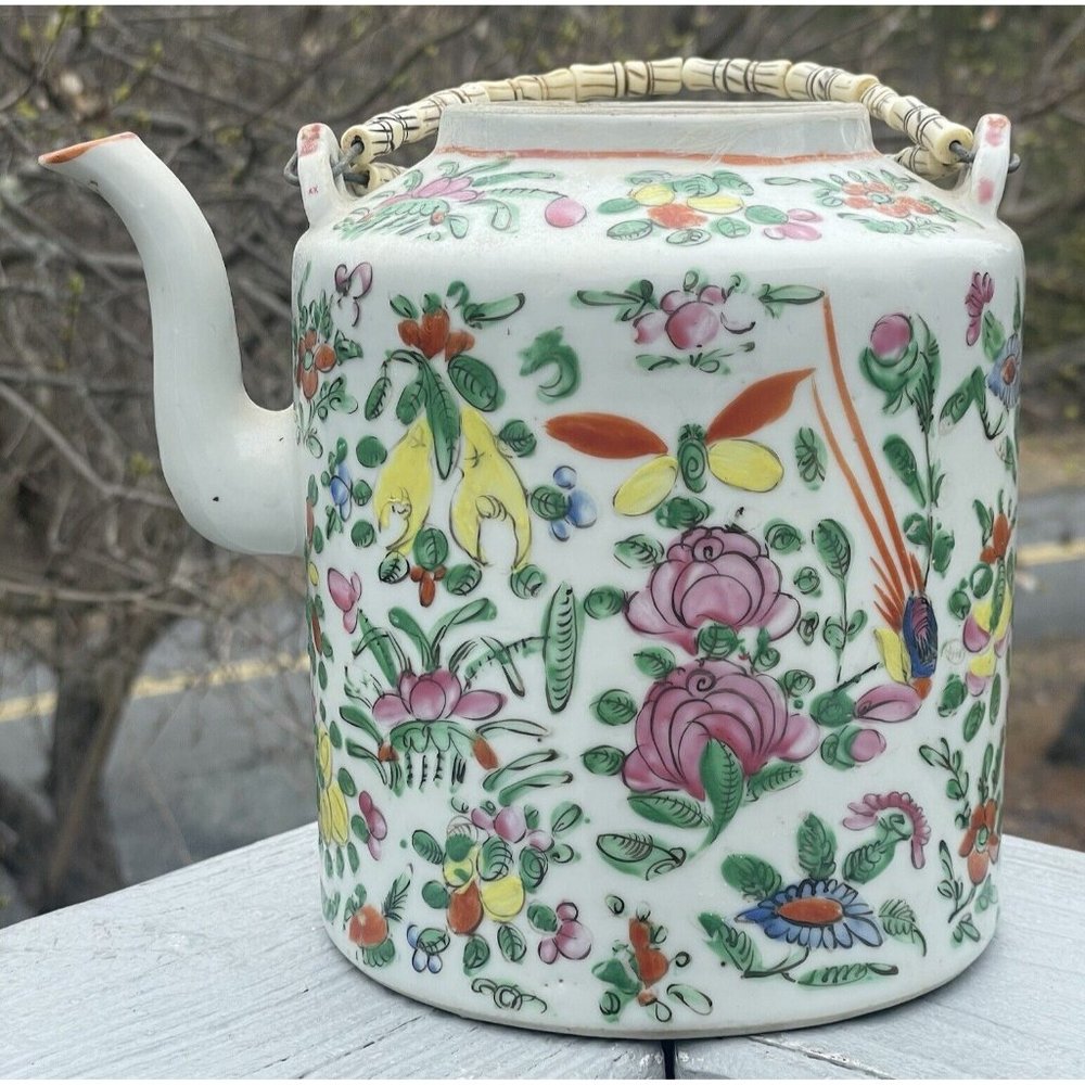 Antique Chinese Porcelain Famille Rose Hand Painted Teapot Qing - Republic